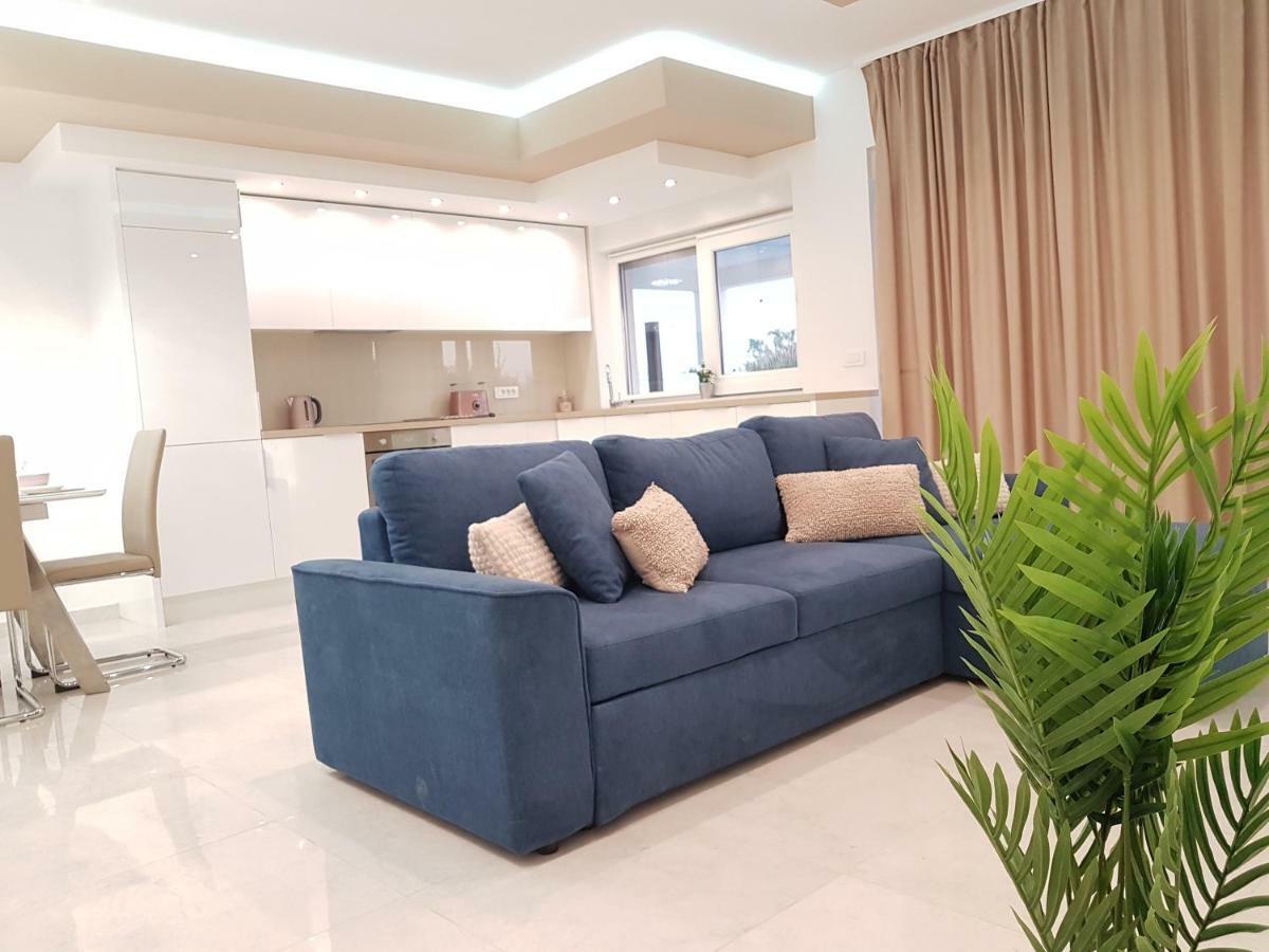 Villas Sabun - Modern House With Heated Pool プリヴラカ エクステリア 写真